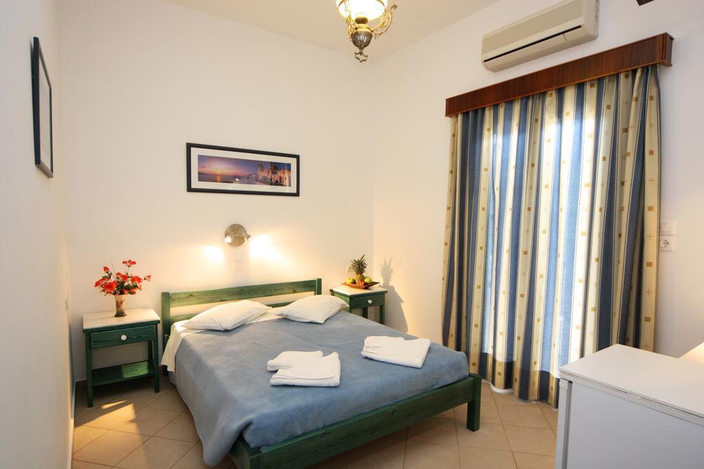 Anna Platanou Hotel Парікія Екстер'єр фото
