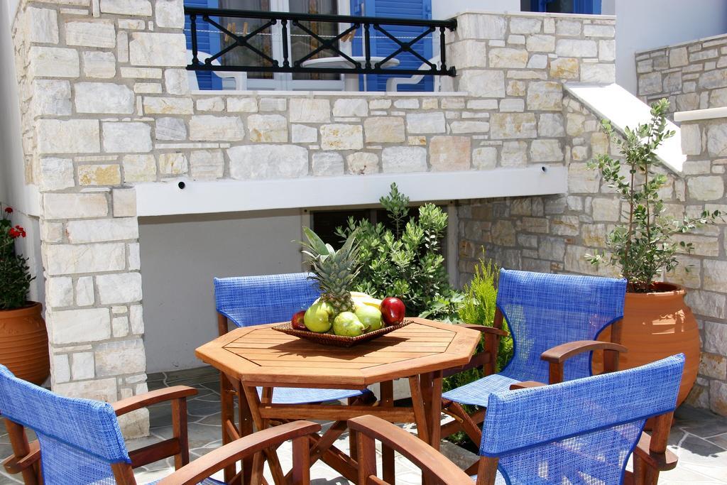 Anna Platanou Hotel Парікія Екстер'єр фото